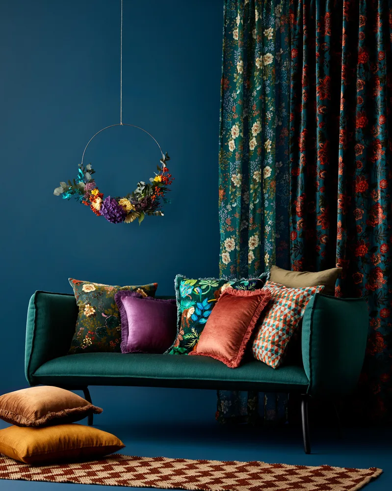 Interior — Emma Shevtzoff