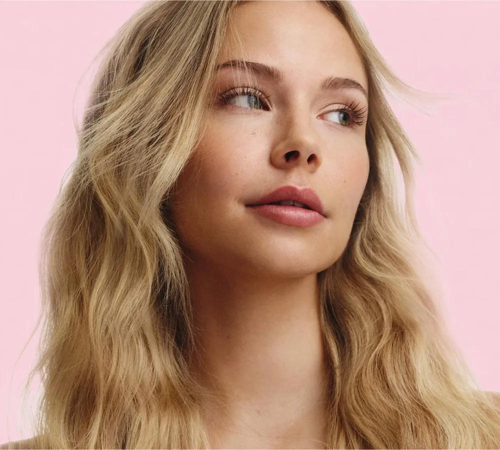 Mjuuk — Nina Holma