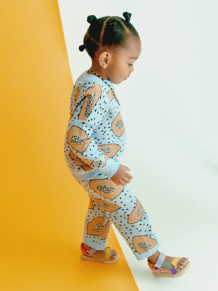 H&M — Amanda Mbalire