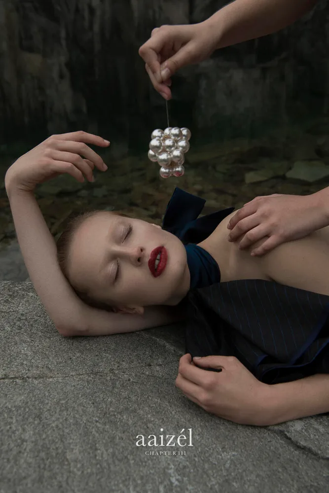 Aaizél — Helen Borg