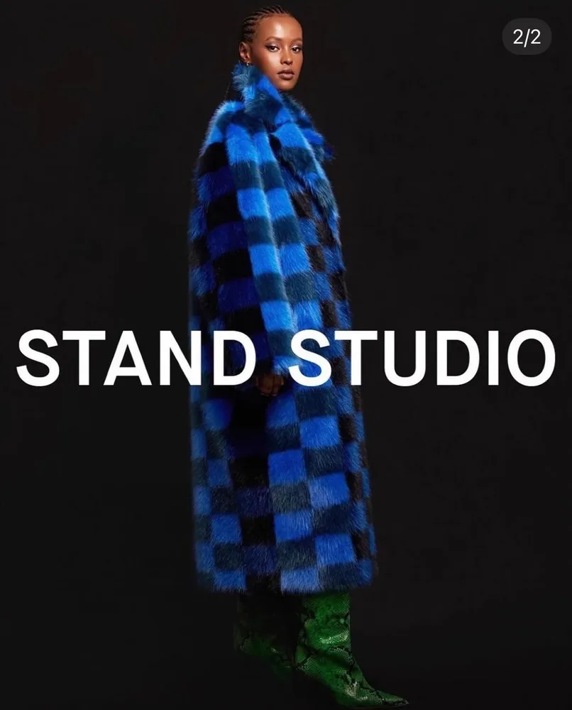 Stand Studio — Maurine Tugavune