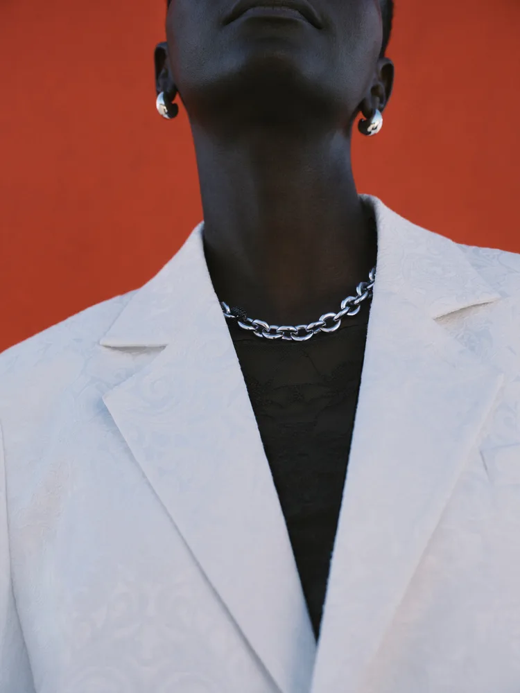 Damernas Värld — Pari Damani